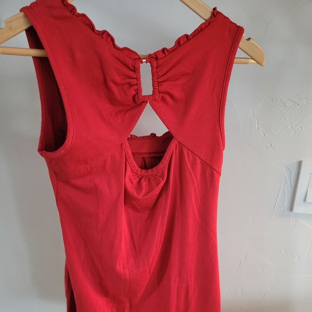 Studio Y Ruffle Tank - Picture 3 of 4
